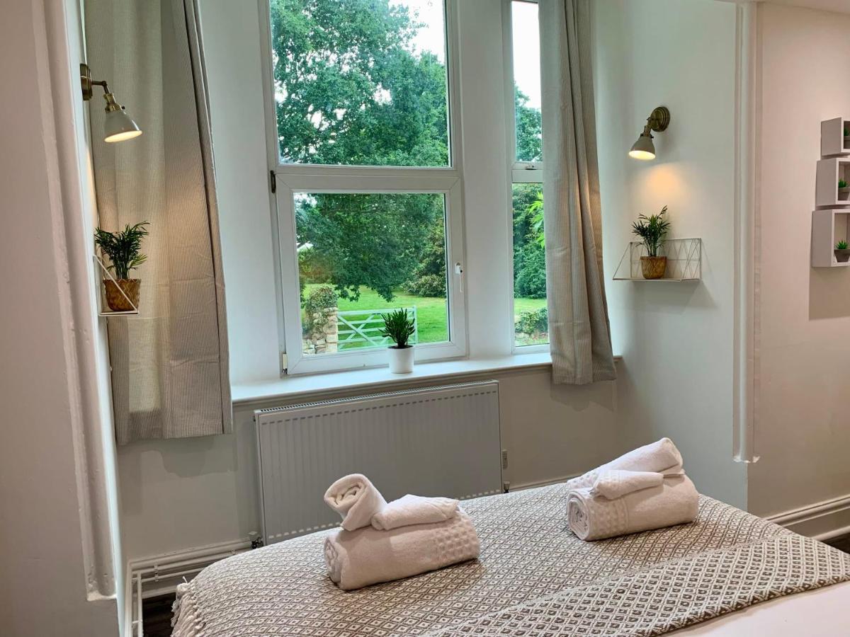 Stunning Rural Apartment - Sleeps 4 - Parking 利奇菲尔德 外观 照片